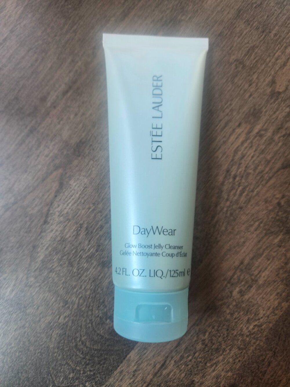 NWT Estee Lauder DayWear cleanser